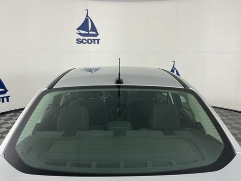 Used 2015 Ford Focus SE FWD image 24