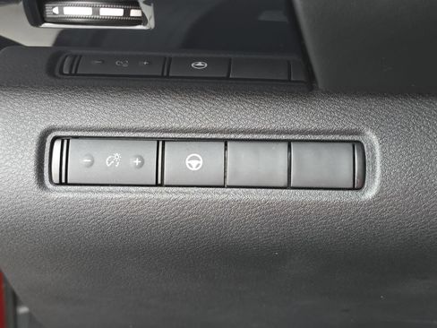 Certified 2022 Nissan Pathfinder SV FWD image 25