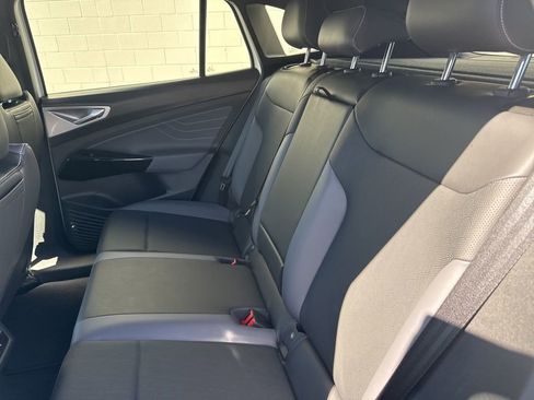 Used 2023 Volkswagen ID.4 Pro S image 14