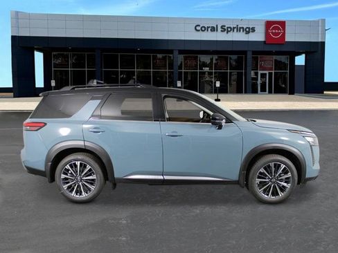 New 2026 Nissan Pathfinder Platinum w/ Cargo Package image 6