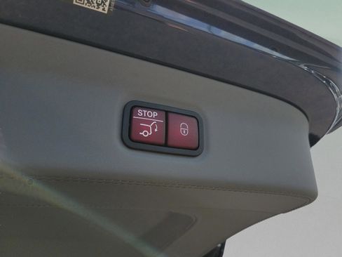 Certified 2024 Mercedes-Benz Maybach GLS 600 4MATIC image 6