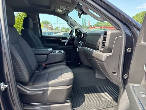 Used 2024 GMC Sierra 1500 Elevation image 9