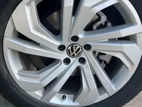 Certified 2022 Volkswagen Atlas SE AWD/4WD image 12