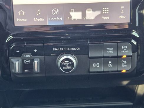 New 2025 RAM 2500 Tradesman AWD/4WD image 20