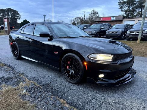 Used 2016 Dodge Charger SRT w/ Technology Group image 6