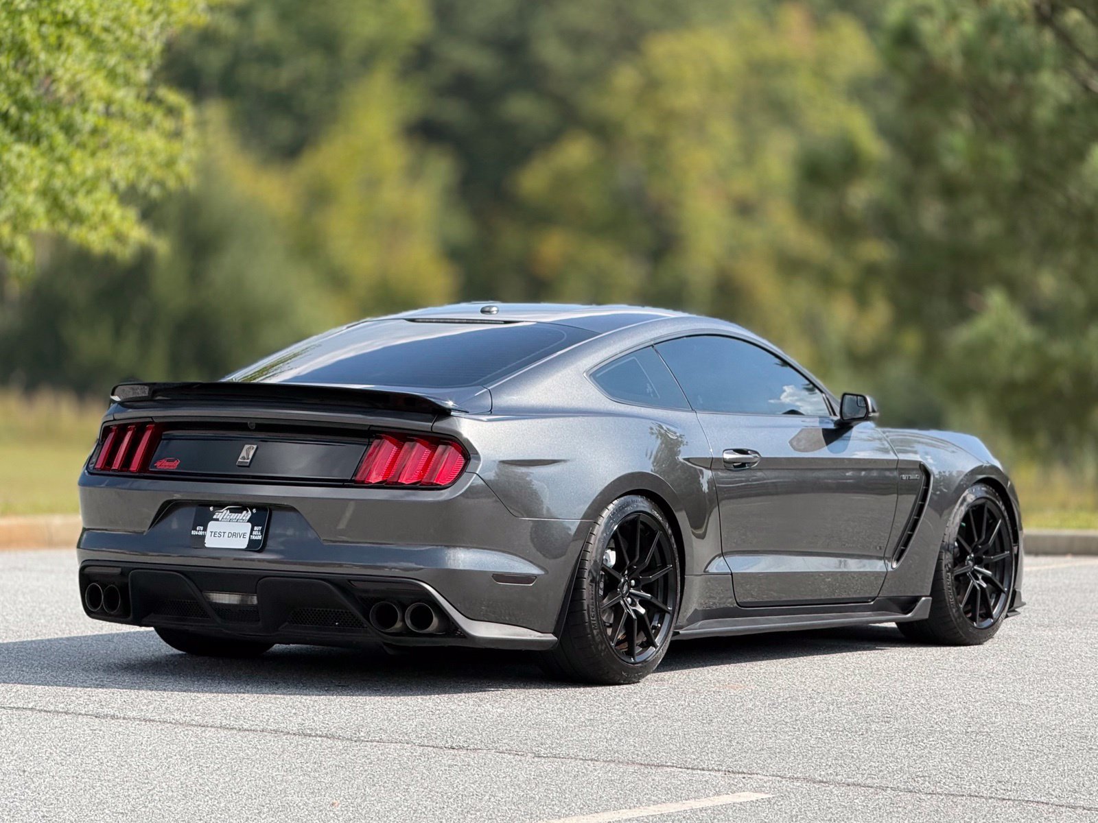 Used 2017 Ford Mustang Shelby GT350 RWD image 11