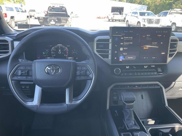 Used 2025 Toyota Tundra Limited AWD/4WD image 18
