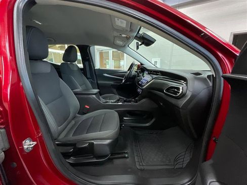 Used 2022 Chevrolet Bolt EUV LT w/ Comfort Package FWD image 27