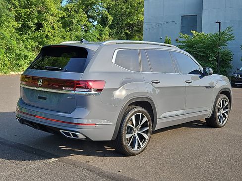 Used 2025 Volkswagen Atlas SEL Premium R-Line AWD/4WD image 6