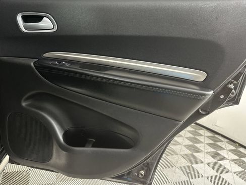 Used 2019 Dodge Durango SXT AWD/4WD image 32