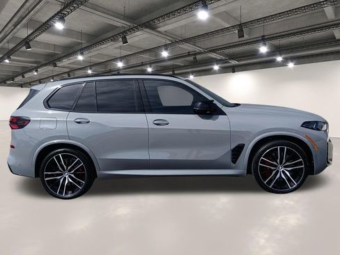 Used 2024 BMW X5 M60i AWD/4WD image 17