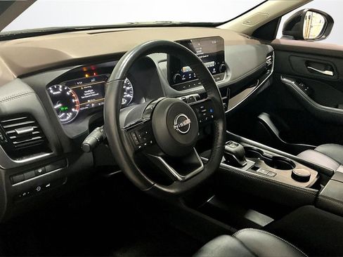 Used 2023 Nissan Rogue SL w/ SL Premium Package image 17