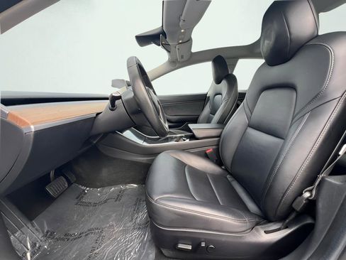 Used 2018 Tesla Model 3 Long Range image 16