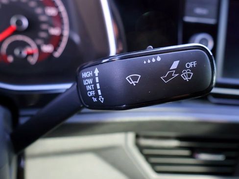 Used 2019 Volkswagen Jetta GLI FWD image 42