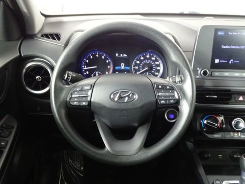 Used 2022 Hyundai Kona SEL image 22