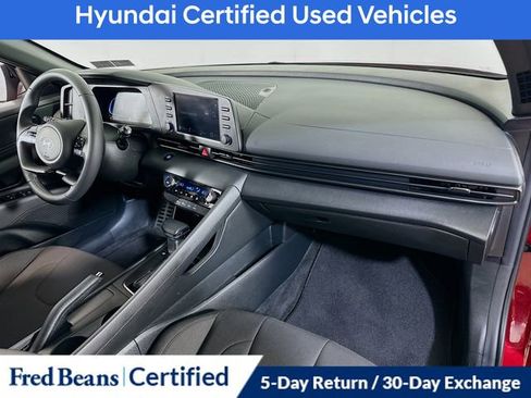 Certified 2025 Hyundai Elantra Sport image 13