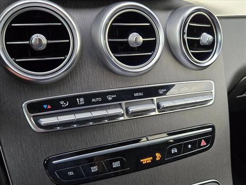 Used 2020 Mercedes-Benz GLC 300 4MATIC image 14