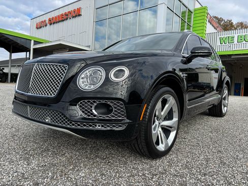 Used 2018 Bentley Bentayga Mulliner image 10