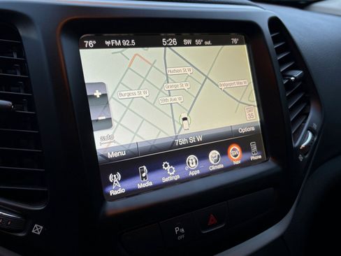 Used 2018 Jeep Cherokee Trailhawk image 39