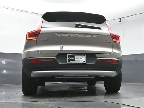 Certified 2024 Volvo XC40 B5 Plus w/ Protection Package Premier image 36