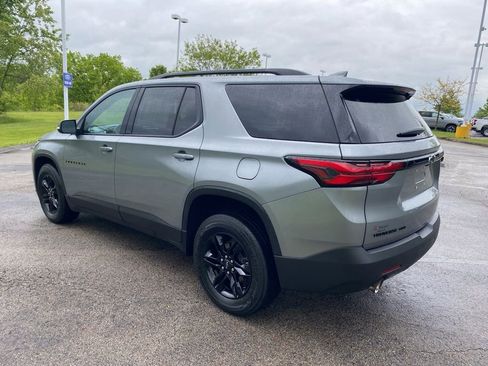 Used 2023 Chevrolet Traverse LT w/ Midnight/Sport Edition AWD/4WD image 4