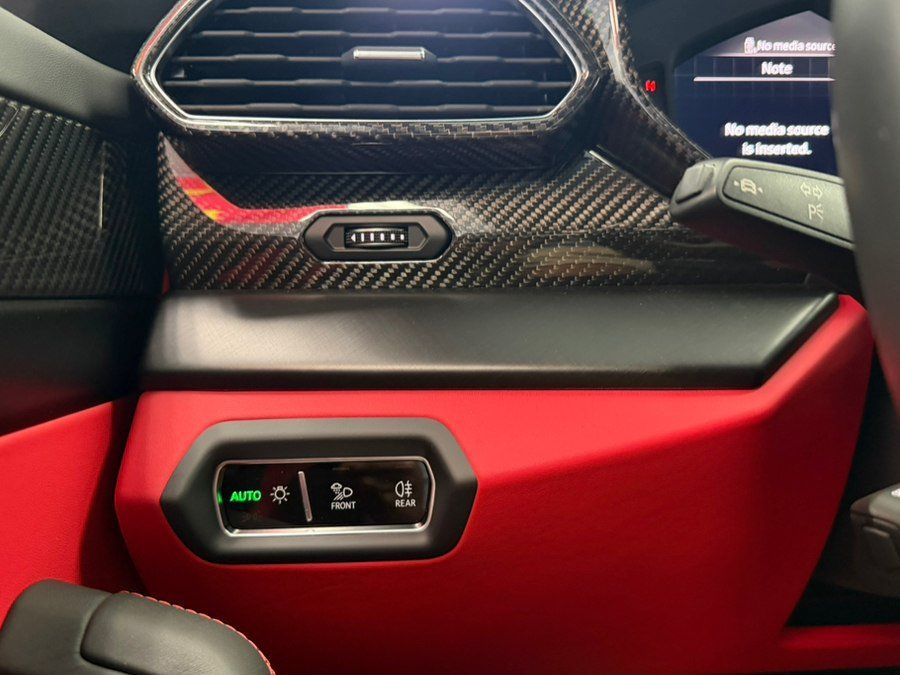 Used 2023 Lamborghini Urus S AWD/4WD image 82