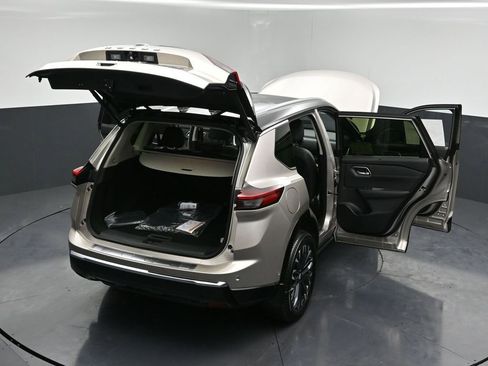 New 2026 Nissan Rogue Platinum w/ Tech Package image 31
