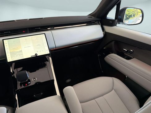 New 2026 Land Rover Range Rover Sport SE AWD/4WD image 28