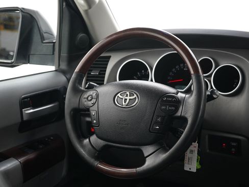 Used 2012 Toyota Sequoia Platinum AWD/4WD image 17
