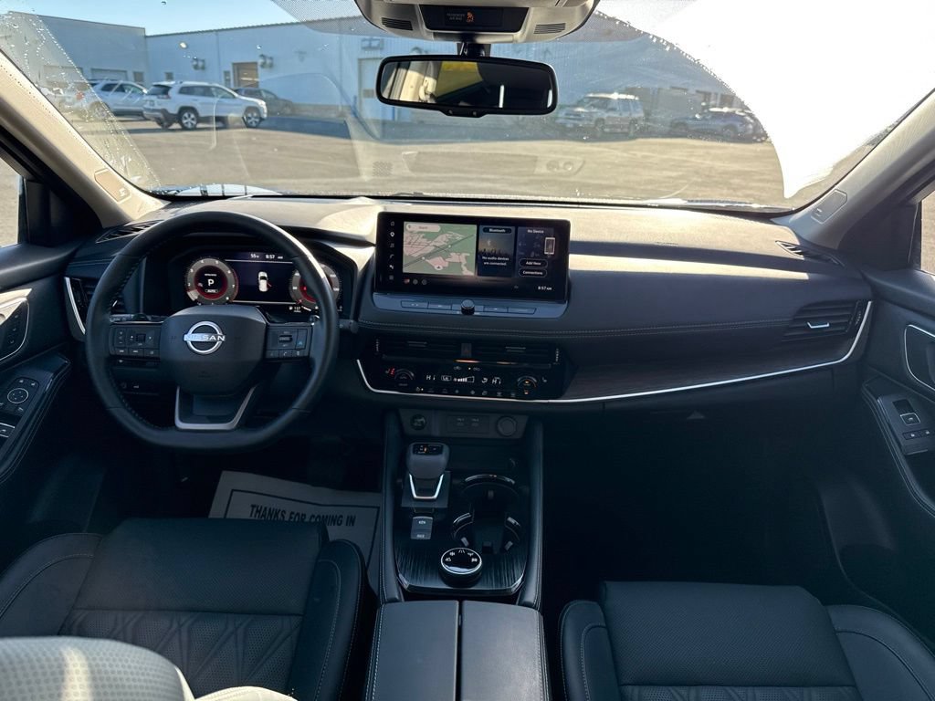 Used 2026 Nissan Rogue Platinum w/ Platinum Premium Package AWD/4WD image 14
