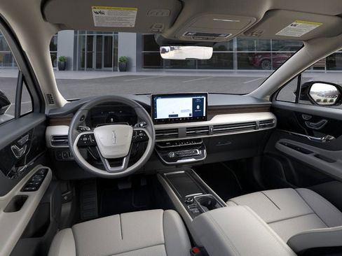 New 2026 Lincoln Corsair Reserve image 9