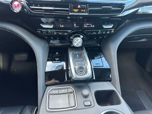 Certified 2024 Acura MDX w/ Advance Package AWD/4WD image 28
