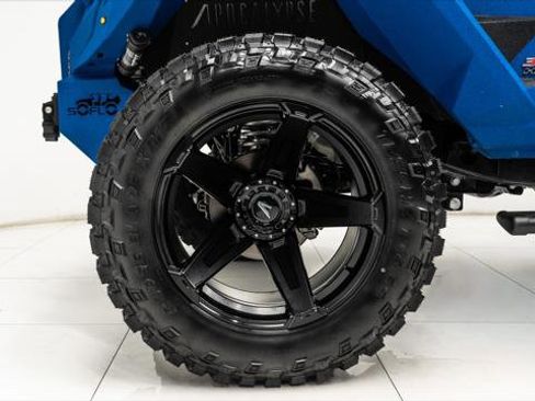 Used 2025 Jeep Wrangler Unlimited Sport image 29