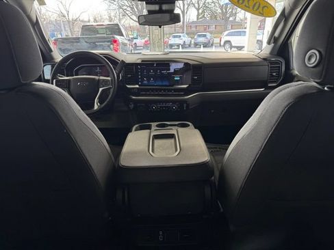 Certified 2026 Chevrolet Silverado 1500 RST AWD/4WD image 15