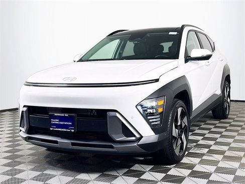 Certified 2025 Hyundai Kona Limited image 2