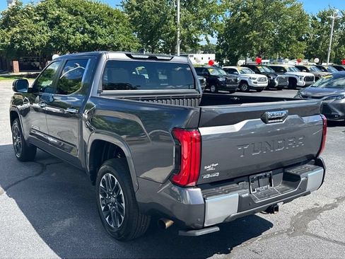 Used 2025 Toyota Tundra Limited AWD/4WD image 5