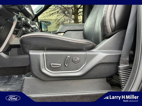 Used 2018 Ford F150 Platinum w/ Technology Package image 14