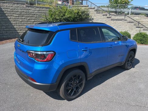 New 2025 Jeep Compass Latitude w/ Altitude Special Edition image 9