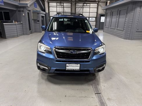 Used 2017 Subaru Forester 2.5i Touring w/ Popular Package #2 image 2