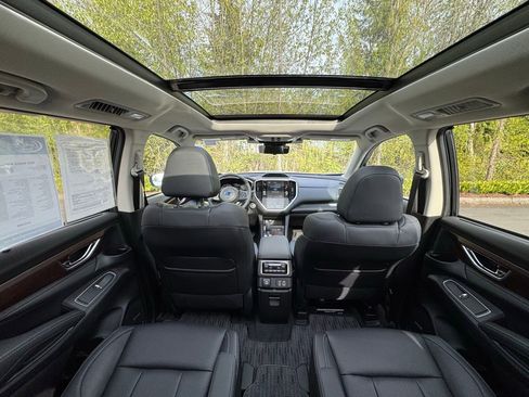 Used 2025 Subaru Ascent Touring AWD/4WD image 14