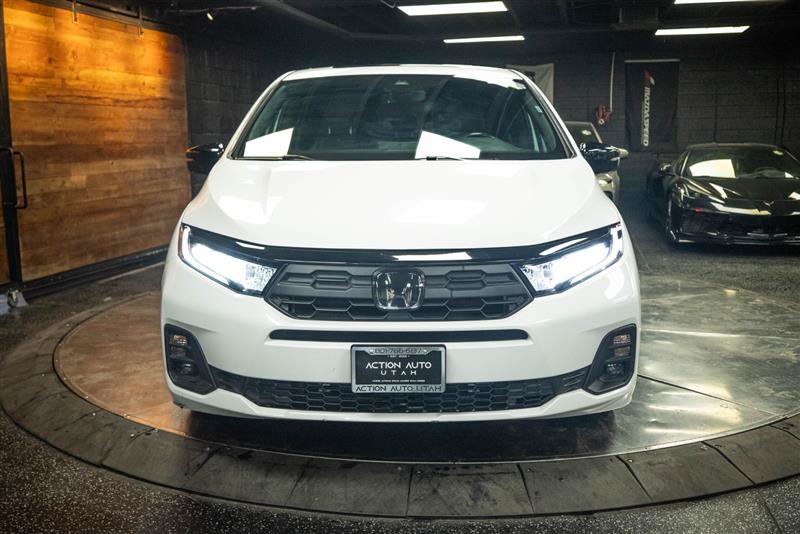 Used 2025 Honda Odyssey Sport-L image 4