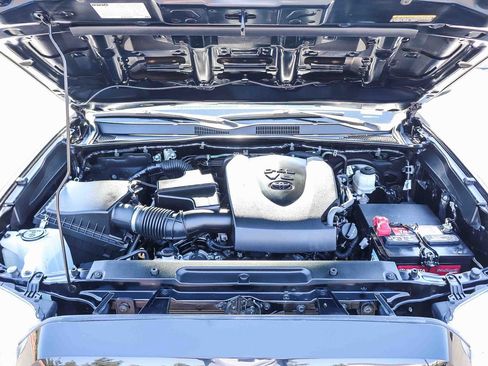 Certified 2019 Toyota Tacoma TRD Sport w/ Technology Package RWD image 33