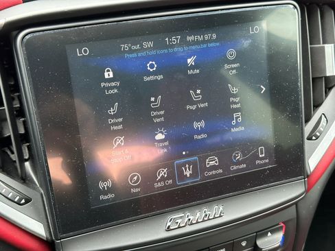 Used 2018 Maserati Ghibli S GranLusso RWD image 45