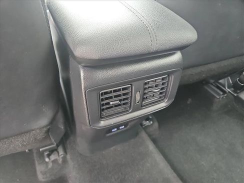 Used 2022 Toyota RAV4 XLE Premium FWD image 18