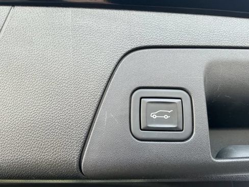 Used 2023 Buick Envision Essence AWD/4WD image 49