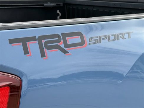 Used 2019 Toyota Tacoma TRD Sport w/ Technology Package image 9