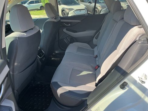 Used 2022 Subaru Outback Premium image 10
