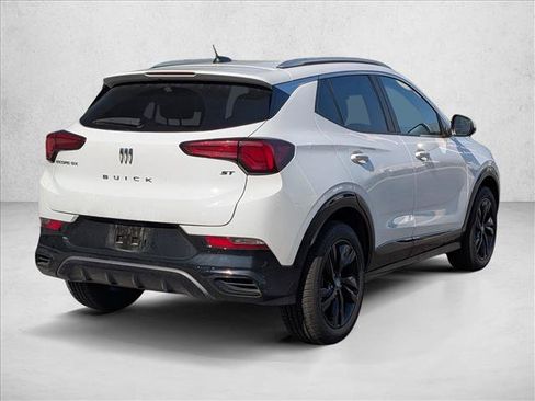 Used 2024 Buick Encore GX Sport Touring FWD image 5
