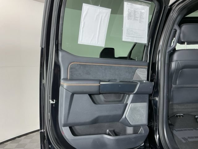 Used 2024 Ford F350 Platinum AWD/4WD image 31