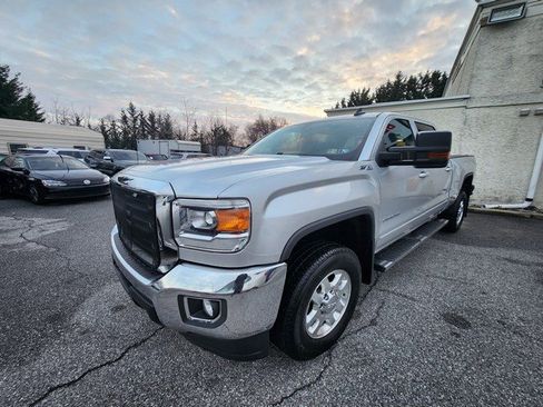 Used 2015 GMC Sierra 2500 SLE w/ SLE Preferred Package image 3